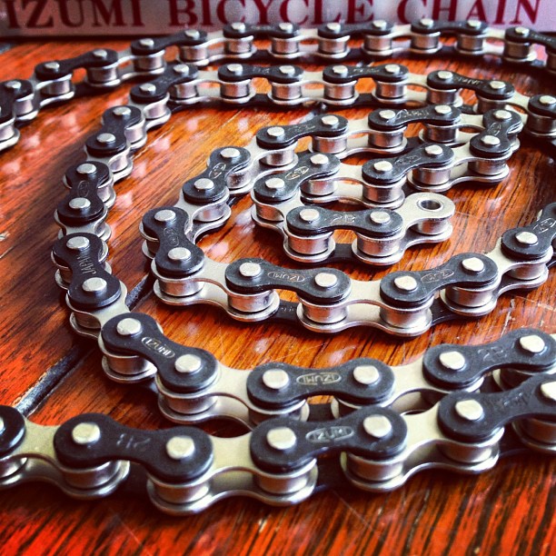 Izumi black and nickel 1/8 chain