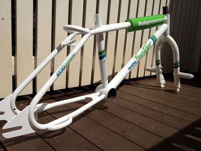 Healing Freestyler build project, frame with decals