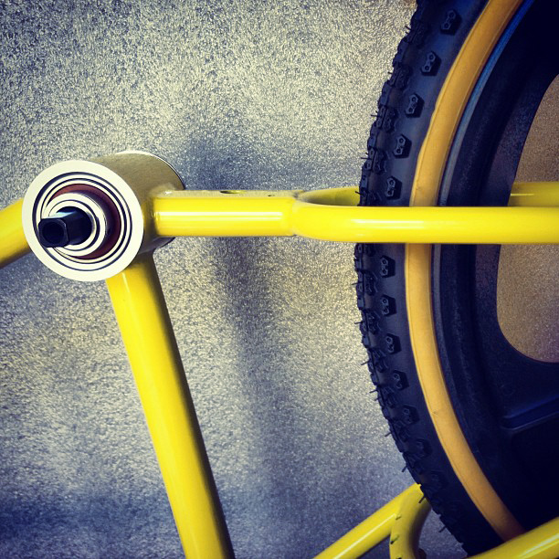 Sealed bearing bottom bracket and wheels fitted. Beautiful lines, shapes, colours!
