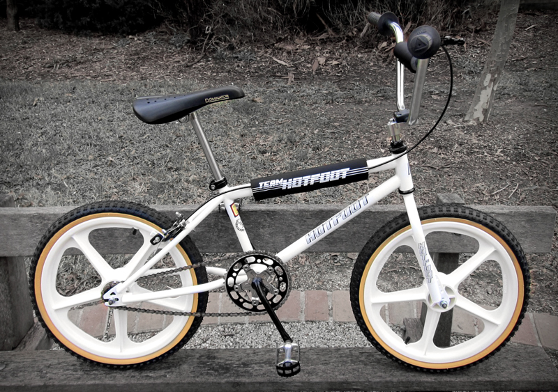 Simon's black and white 1985 Team Hotfoot